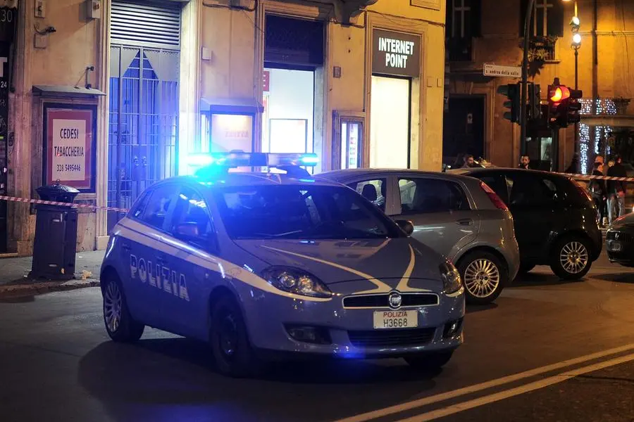 La polizia ha eseguito l'arresto (LaPresse)