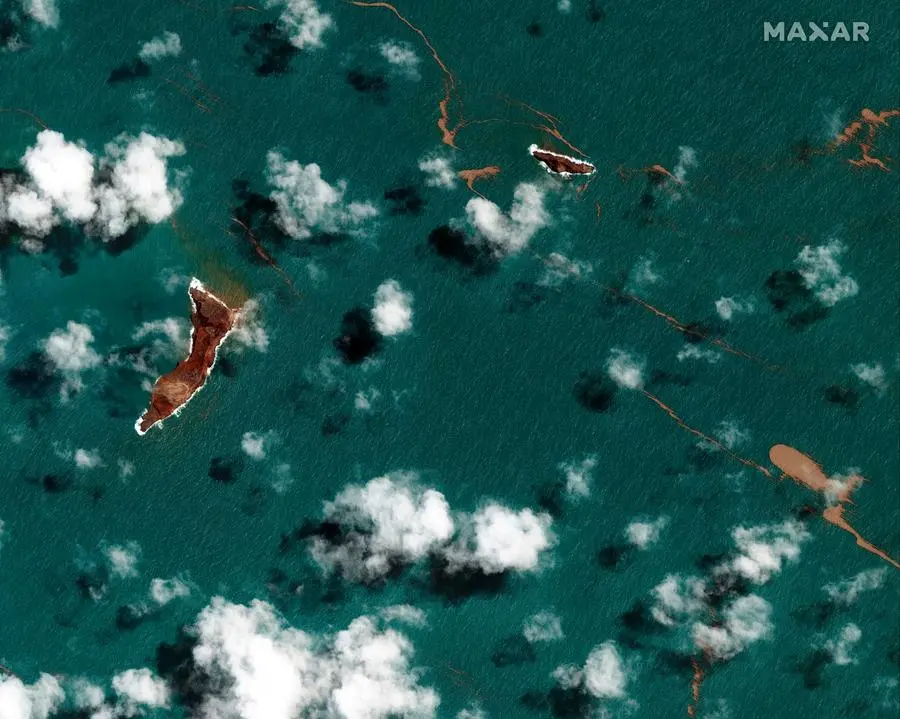 Tonga Tre Il disastro delle isole Tonga, arrivano gli aiuti ma c'è allarme per il ...