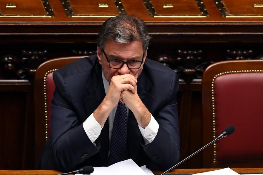Giorgetti: «All’Europa chiederemo di aumentare le spese per l’energia e per la difesa»