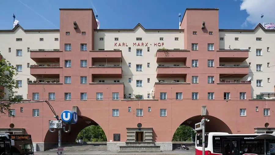 Il Karl Marx Hof è un famoso edificio di edilizia popolare di Vienna. © ORF.at/Roland Winkler.