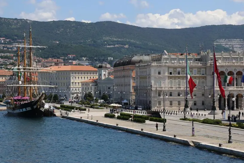 12/07/2017, Trieste, Vertice dei Balcani Occidentali, nella foto Nave Palinuro, Piazza UnitÃ\\u00A0 d'Italia