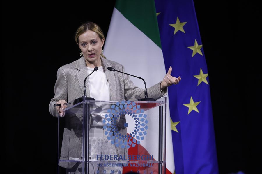 Meloni agli albergatori: «La congiuntura è difficile, dimostriamo di che pasta siamo fatti»