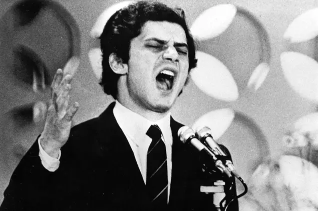 Nella foto: Luigi Tenco al Festival di Sanremo del 1967\\u00A0(Sanremo archivio storico/LaPresse)