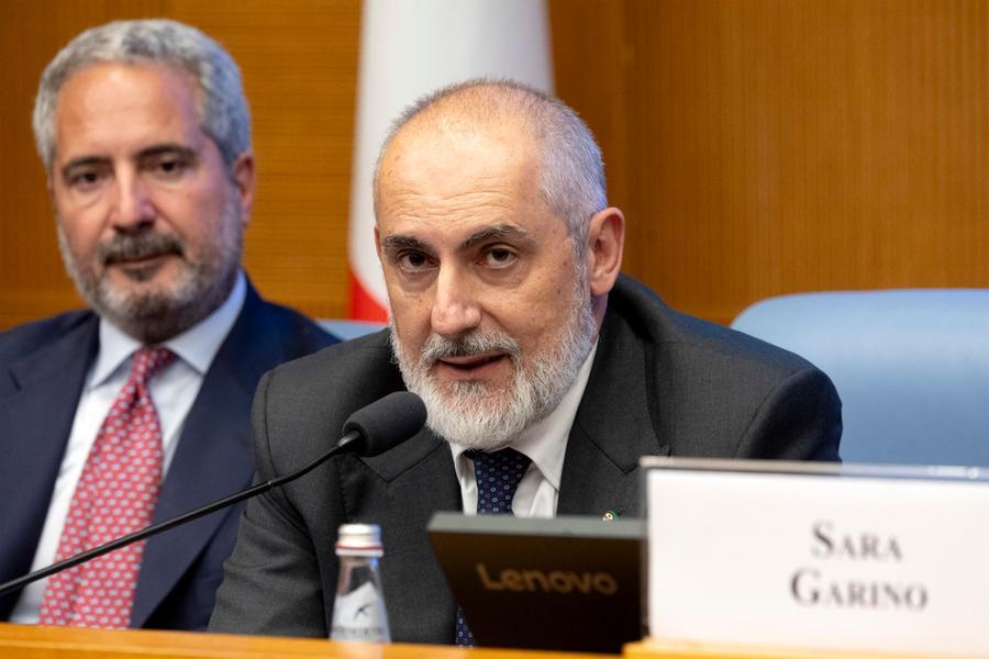 Dimissioni dell'amministratore delegato di Ferrovie dello Stato
