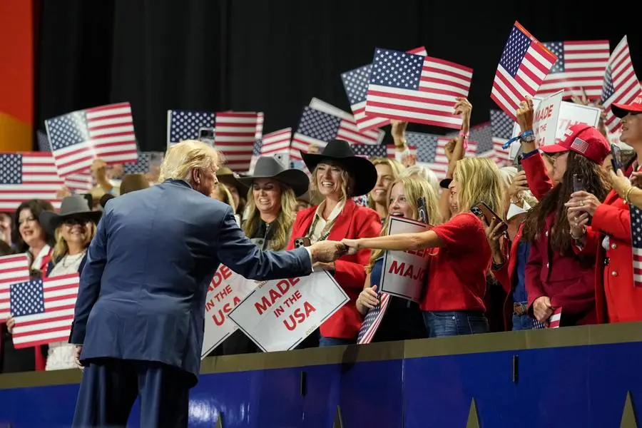 La strategia di Trump in vista del midterm. «Stop all’export di diesel»
