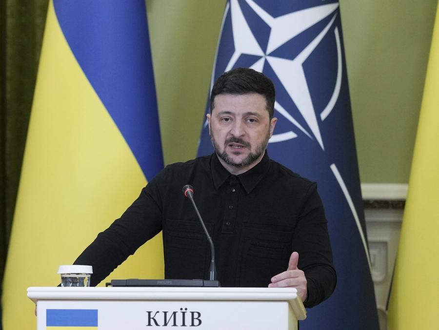 Il 24 febbraio Zelensky annuncerà elezioni e referendum