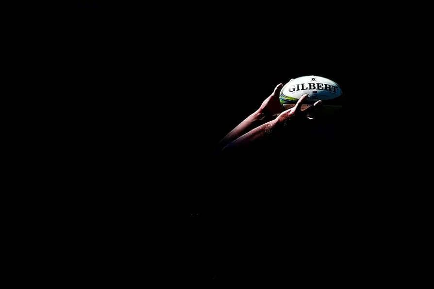 La Milano operaia, una palla ovale e l’officina dove il rugby creava comunità
