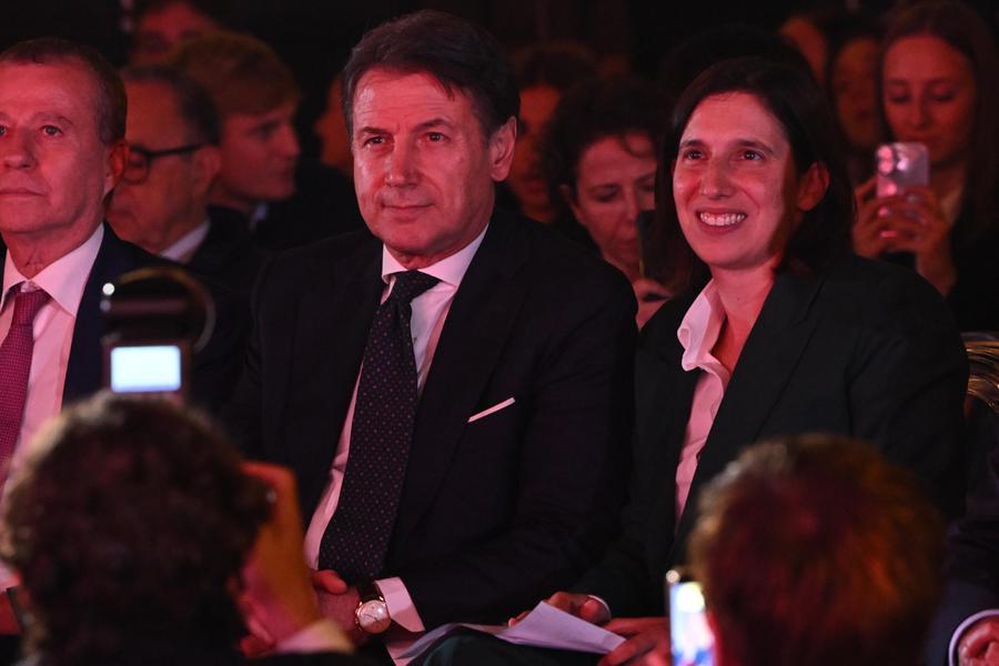 Per costruire un “noi” non bastano le primarie