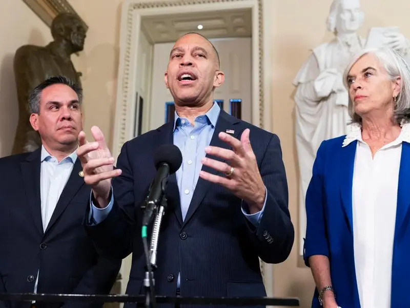 Midterm, i democratici denunciano Trump: «Fermi subito le intimidazioni elettorali»