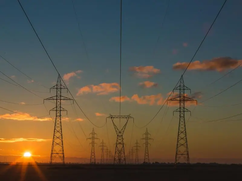 Più tasse sull’elettricità che sul gas, così il fisco penalizza l’efficienza energetica