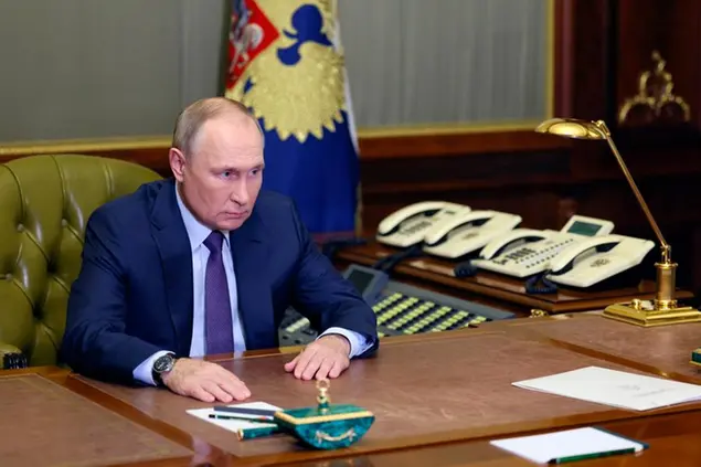 Il presidente russo Vladimir Putin in una foto del 9 ottobre 2022\\u00A0(Gavriil Grigorov, Sputnik, Kremlin Pool Photo via AP)