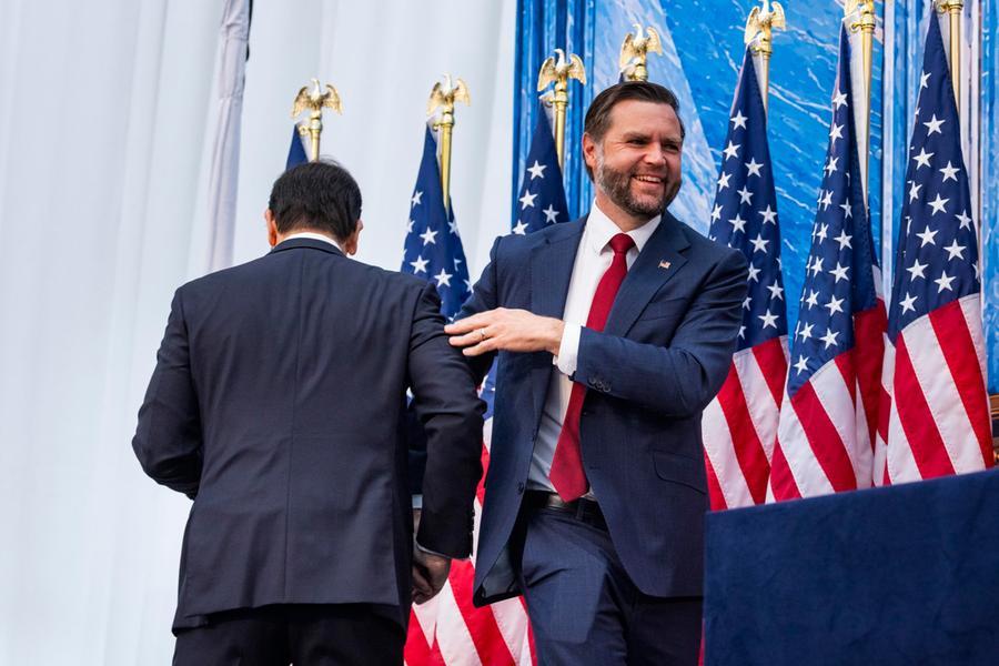 Esplosioni nel sud dell’Iran, tensione al massimo nel Golfo, attacchi USA e dichiarazioni di Trump
