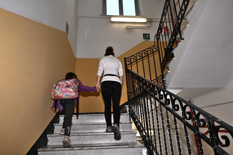 La scuola non è una riga in bilancio: tagliare istituti è una scelta politica