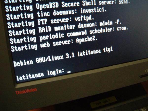 Polizia olandese sequestra server del collettivo Autistici/Inventati
