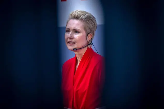 13 November 2021, Mecklenburg-Western Pomerania, Wismar: Manuela Schwesig, SPD state chairwoman and Minister President of Mecklenburg-Western Pomerania, addresses delegates at the special party conference of the Mecklenburg-Western Pomerania SPD. Photo by: Jens B'ttner/picture-alliance/dpa/AP Images