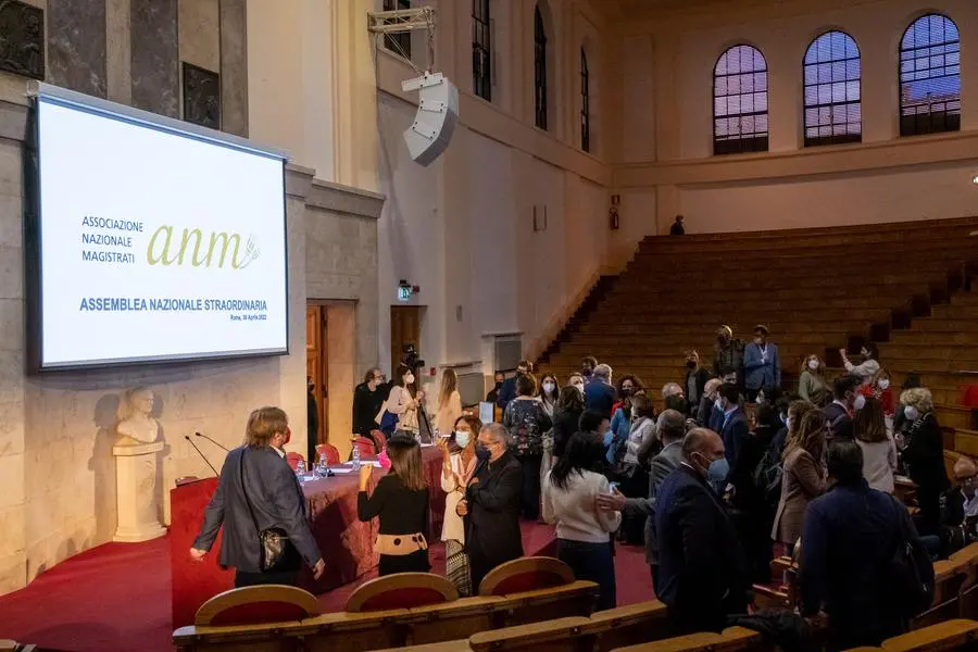 Foto Mauro Scrobogna /LaPresse 30-04-2022 Roma, Italia Cronaca Assemblea generale dell’Associazione nazionale magistrati ANM Nella foto: il Presidente ANM Giuseppe Santalucia durante l’assemblea generale dell’Associazione nazionale magistrati Photo Mauro Scrobogna / LaPresse April 30 , 2022 Rome, Italy News General Assembly of the National Association of Magistrates ANM In the photo: the ANM president Giuseppe Dantalucia during the general assembly of the National Magistrates Association