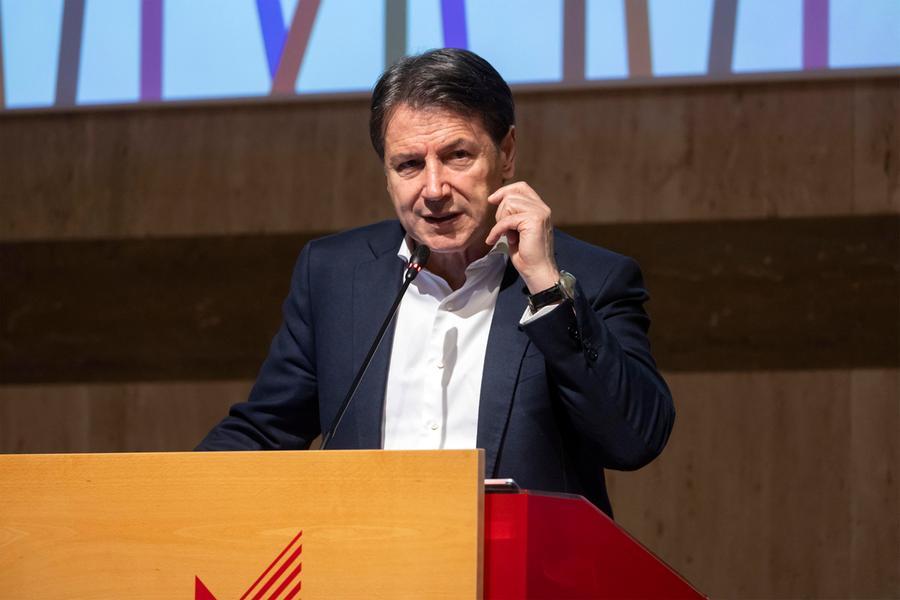 Dinamiche e strategie nel campo largo della sinistra