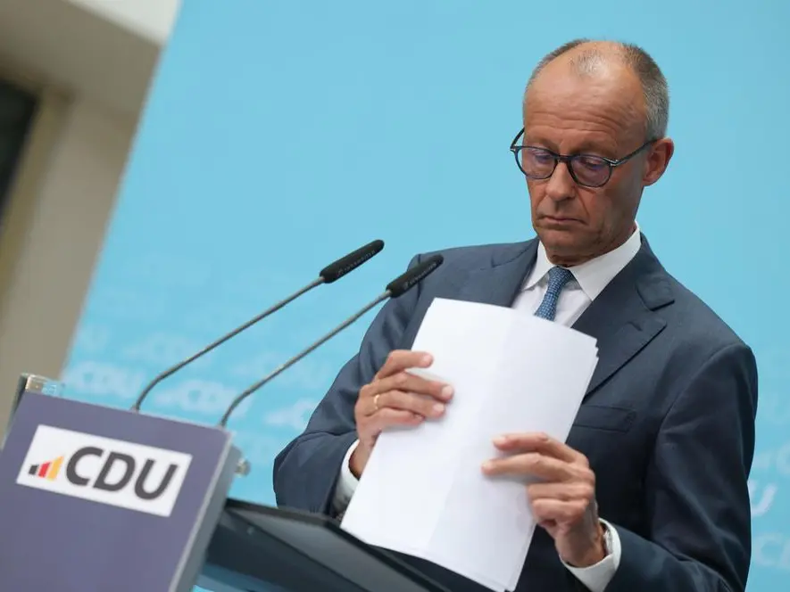 Dopo il trionfo dell’AfD Merz brancola nel buio: «Ma la linea non cambia»
