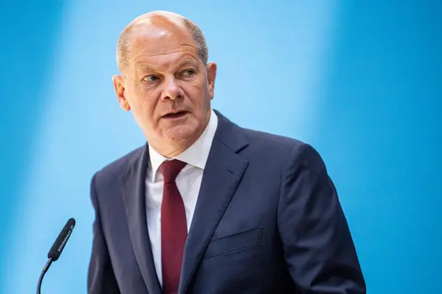 21 June 2022, Berlin: Chancellor Olaf Scholz (SPD) gives a press conference after an out-of-town cabinet meeting of the Mecklenburg-Western Pomerania state government. Photo by: Fabian Sommer/picture-alliance/dpa/AP Images