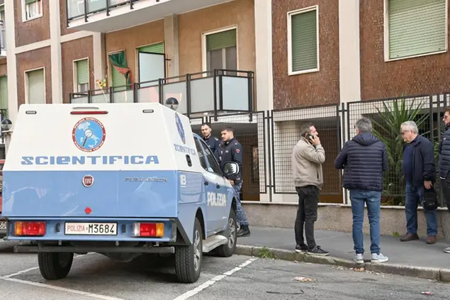 L'abitazione a Sesto San Giovanni dove un uomo di 71 anni è morto dopo essersi gettato dal sesto piano all'arrivo dell'ufficiale giudiziario per lo sfratto