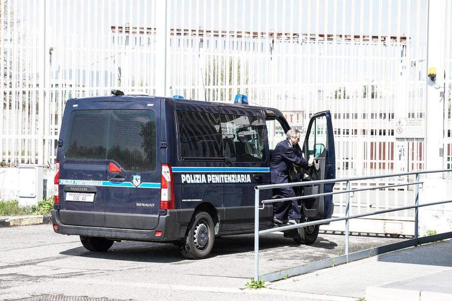 «Detenuti presi a botte», un nuovo caso scuote il carcere di Viterbo