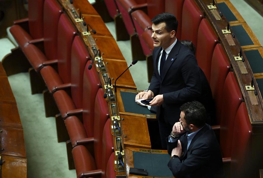 Aiuti all’Ucraina, i vannacciani votano sì alla fiducia ma no al decreto. La Lega: «Contraddittori»