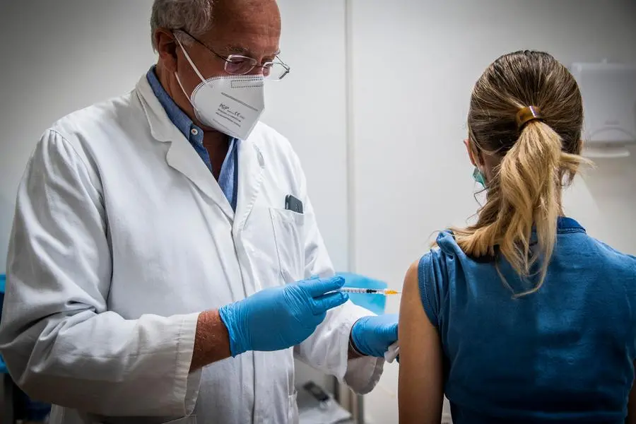 10/07/2021 Roma, Vaccinazioni anti-covid19 Junior 12-16 anni effettuate alla ASL ROMA1