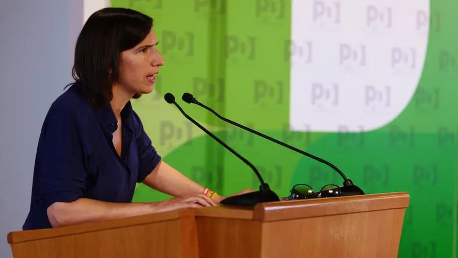 Schlein a Conte: «Uno non vale uno. Il Pd ha il doppio dei vostri voti»