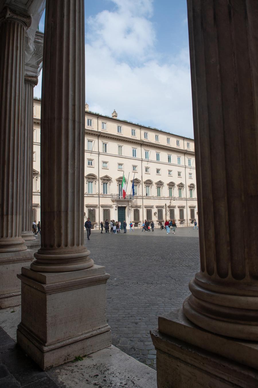 Cybersicurezza, Palazzo Chigi affida i corsi a Leonardo