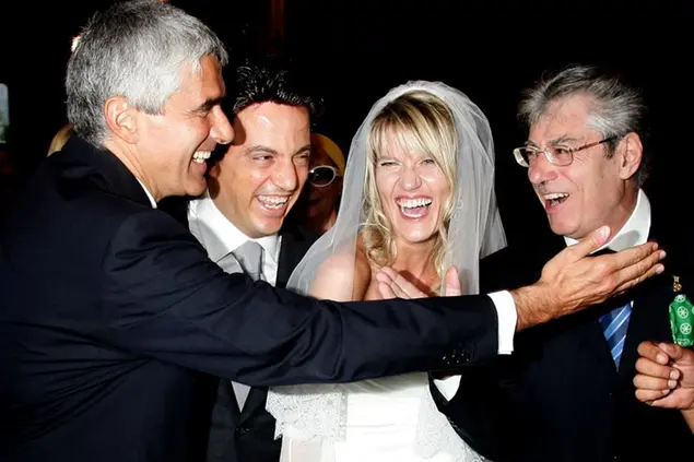 Pierferdinando Casini e Umberto Bossi alle nozze di Pino Galati e sua moglie