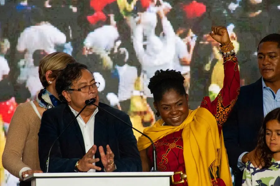 Gustavo Petro con Francia Marquez (Chepa Beltran - VWPics)