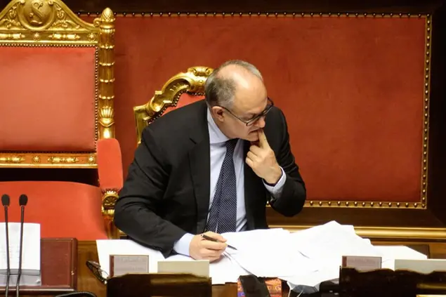 Il ministro dell'Economia Roberto Gualtieri, Foto LaPresse