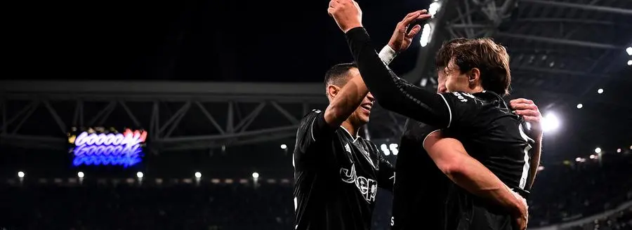 Foto Marco Alpozzi/LaPresse 13 Novembre 2022 - Torino, Italia - sport, calcio - Juventus vs Lazio - Campionato italiano di calcio Serie A TIM 2022/2023 - Juventus Stadium. Nella foto: Arkadiusz Milik (Juventus F.C.);esulta dopo il gol November 13, 2022 Turin, Italy - sport, calcio - Juventus vs Lazio - Italian Serie A Football Championship 2022/2023 - Juventus Stadium. In the pic: Arkadiusz Milik (Juventus F.C.);celebrates after scoring