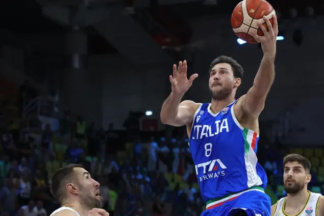 Danilo Gallinari, 37 anni, si è ritirato Il corpo, dopo anni di infortuni, può diventare l’ultimo arbitro (FOTO ANSA)