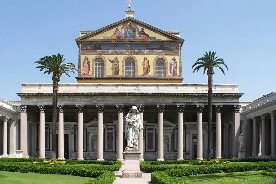 La basilica di San Paolo fuori le mura (foto Wikimedia)