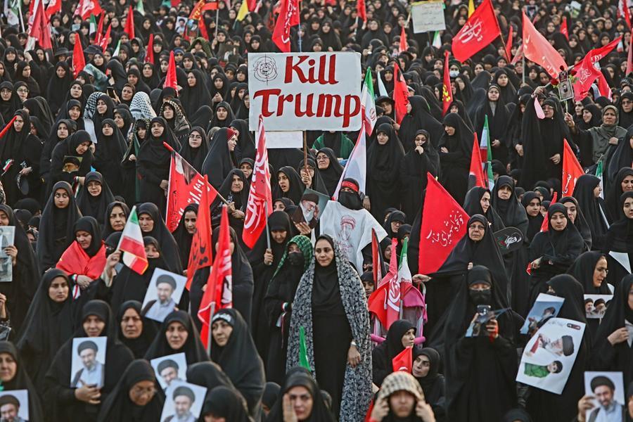 «Iraniani in piazza contro l’America per ordine degli ayatollah»