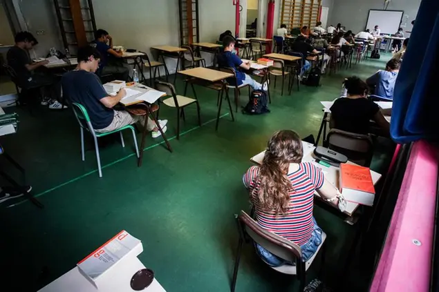 22/06/2022 Milano, Liceo Volta. Esame di Stato per le scuole superiori, prima prova, Italiano.