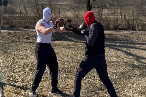 Un frame del video postato dalla pagina sui propri canali social