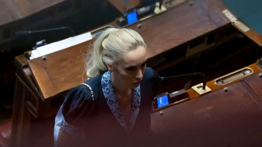 Il ritorno di Marta Fascina nella nostra estate berlusconiana