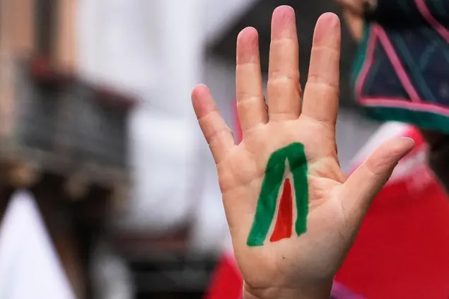 Manifestazione dei lavoratori Alitalia a Roma, 11 ottobre 2021. (AP Photo/Gregorio Borgia)