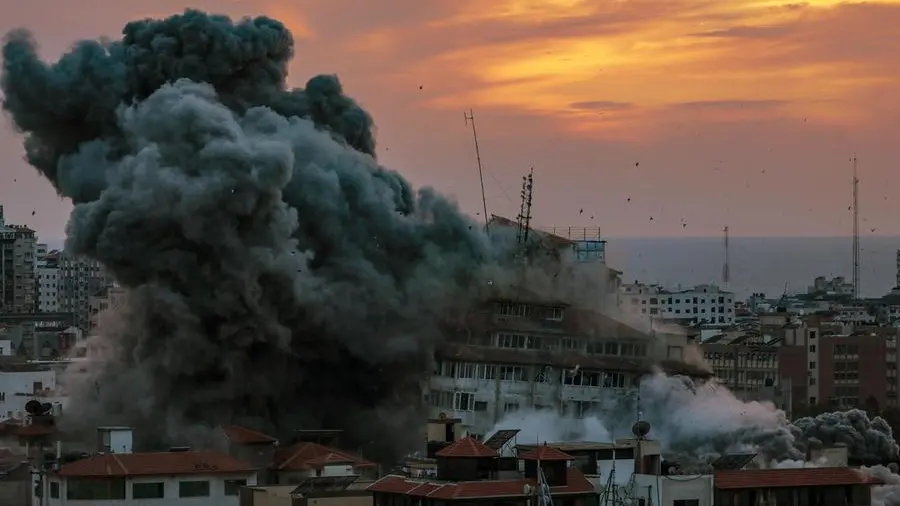 Venti morti a Gaza City tra la folla in attesa di aiuti umanitari ...