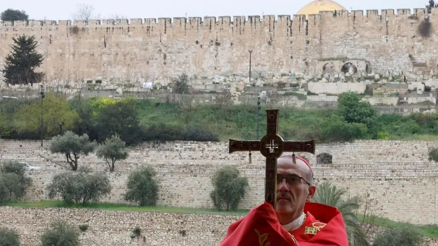 Santo Sepolcro, vietato pregare: l’offesa di Israele ai cattolici