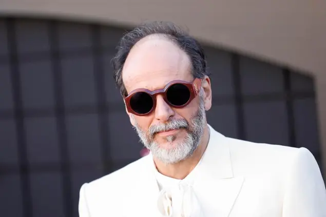 Luca Guadagnino alla premiere di Challnegers a Los Angeles (foto EPA)