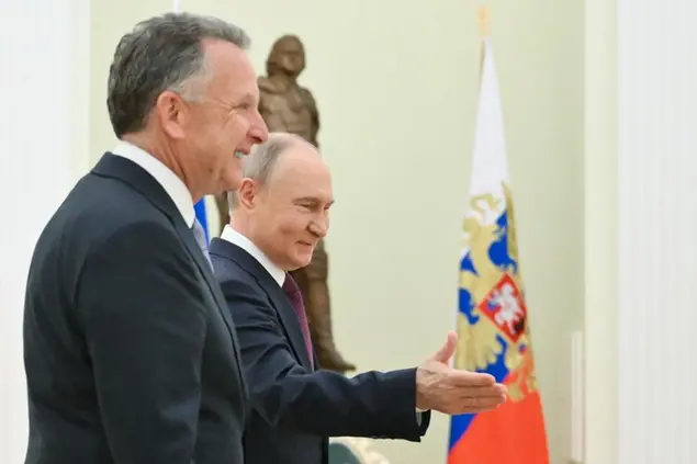 L'inviato speciale Usa Steve Witkoff incontra a Mosca il presidente russo Vladimir Putin
