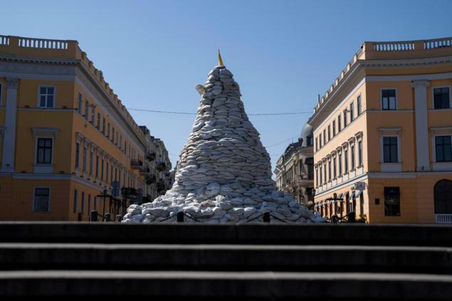 The monument of the Duke of Richelieu, is covered with sandbags as preparation for a possible Russian offensive, in Odesa, on Thursday March 24, 2022. (AP Photo/Petros Giannakouris)