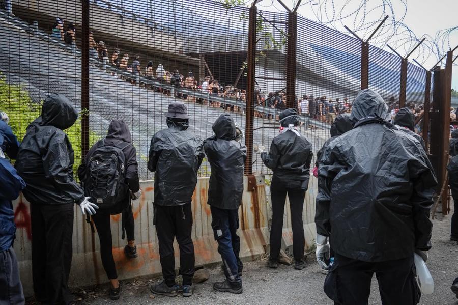 Scontri e danneggiamenti durante la manifestazione No Tav