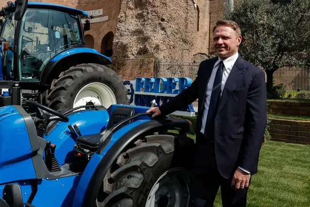 Il ministro dell'Agricoltura Lollobrigida