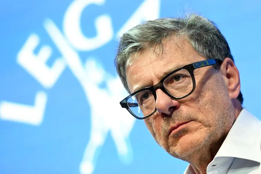Una manovra di guerra: così Giorgetti stoppa l’assalto