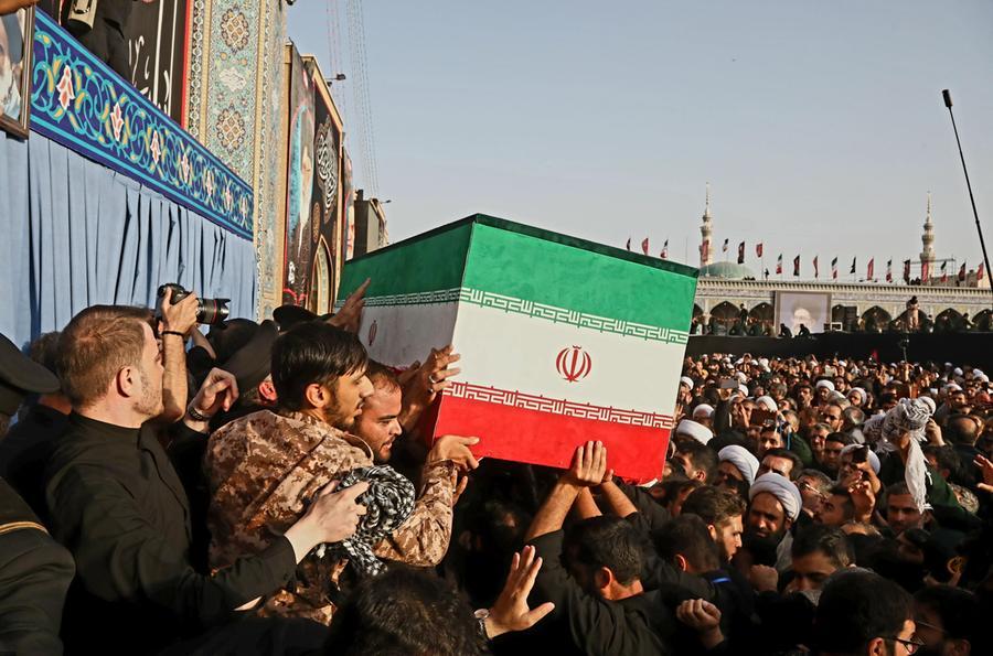 Gli Usa lanciano una nuova ondata di attacchi contro l’Iran, Teheran: «Violano l’intesa, ci saranno ritorsioni»