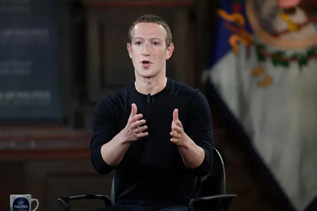 Mark Zuckerberg è il ceo di Facebook, il social network che ha lanciato Bulletin, una nuova piattaforma per le newsletter (AP)